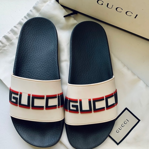 Gucci Black and White Slide Sandals - Picture 2 of 13